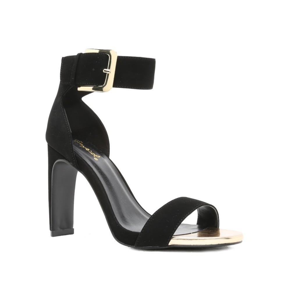NIB qupid heels with good Buckle accent-7